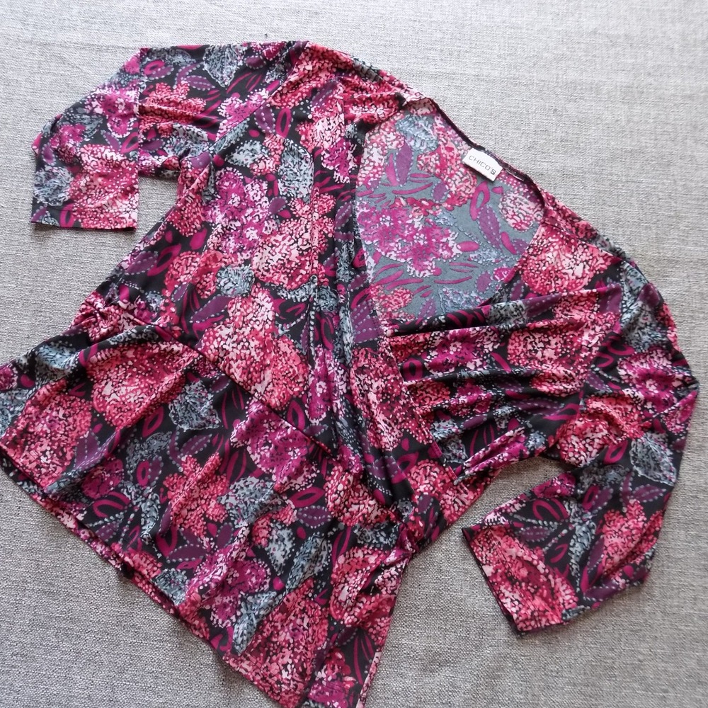 Chico's Surplice Top Womens 2 Pink Purple Floral Excellent 3/4 Sleeve V-Neck